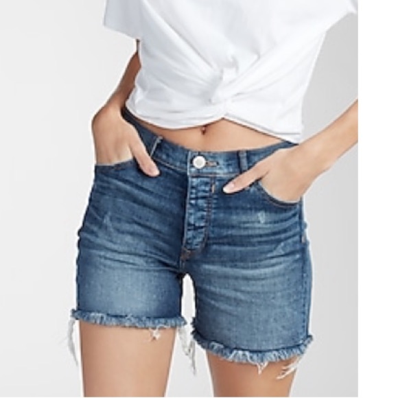 Express Pants - EXPRESS Midi Vintage 10” High Rise Fray Jean Short